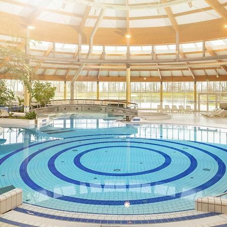 Terrasse, Gratis Nutzung Vom Ahoi Erlebnisbad Und Sauna In Sellin - Villa Karola Fewo 02 Goehren  Exteriér fotografie