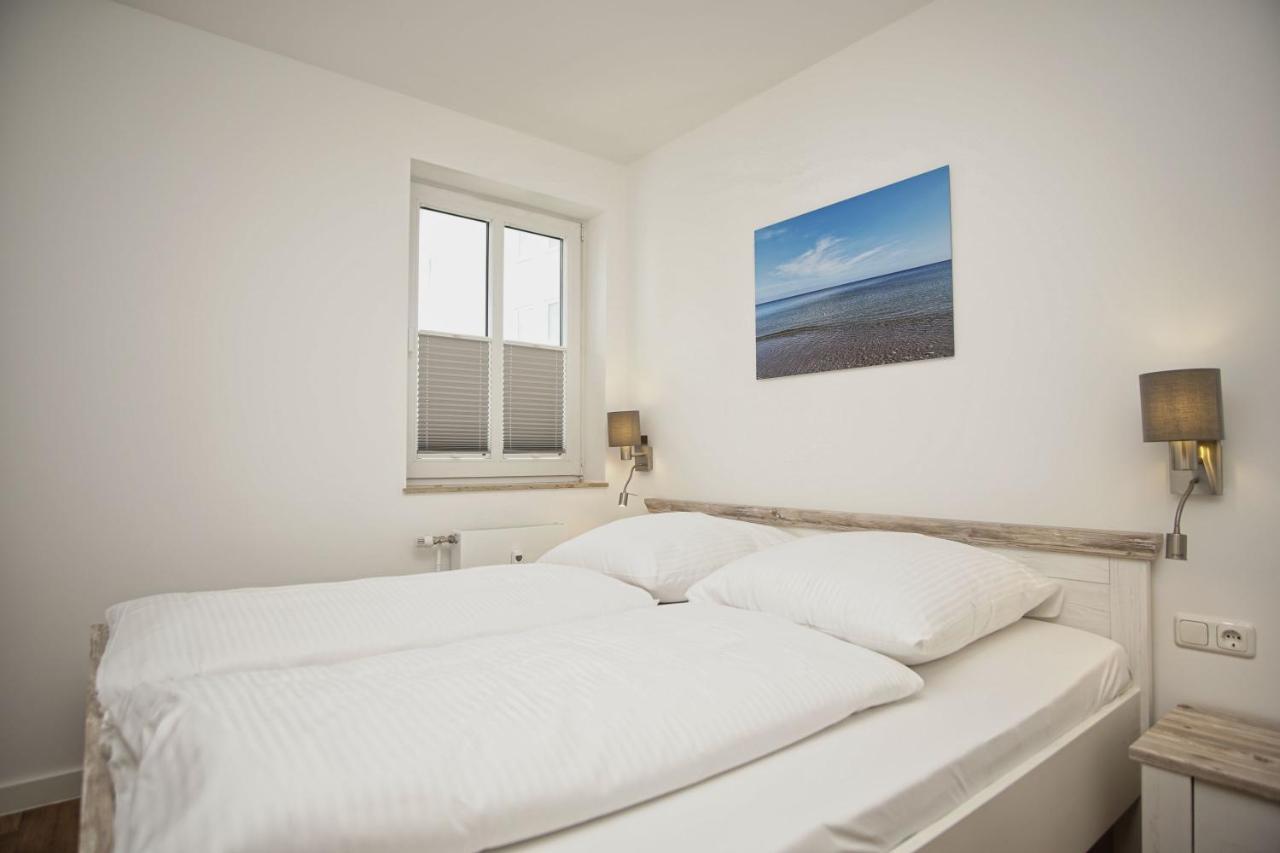 Terrasse, Gratis Nutzung Vom Ahoi Erlebnisbad Und Sauna In Sellin - Villa Karola Fewo 02 Goehren  Exteriér fotografie
